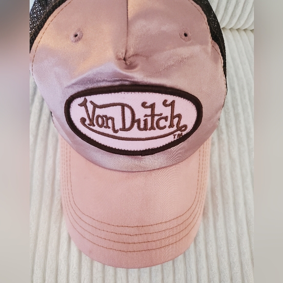 Von Dutch Vintage Pink Satin Trucker Snapback Hat - Picture 3 of 10